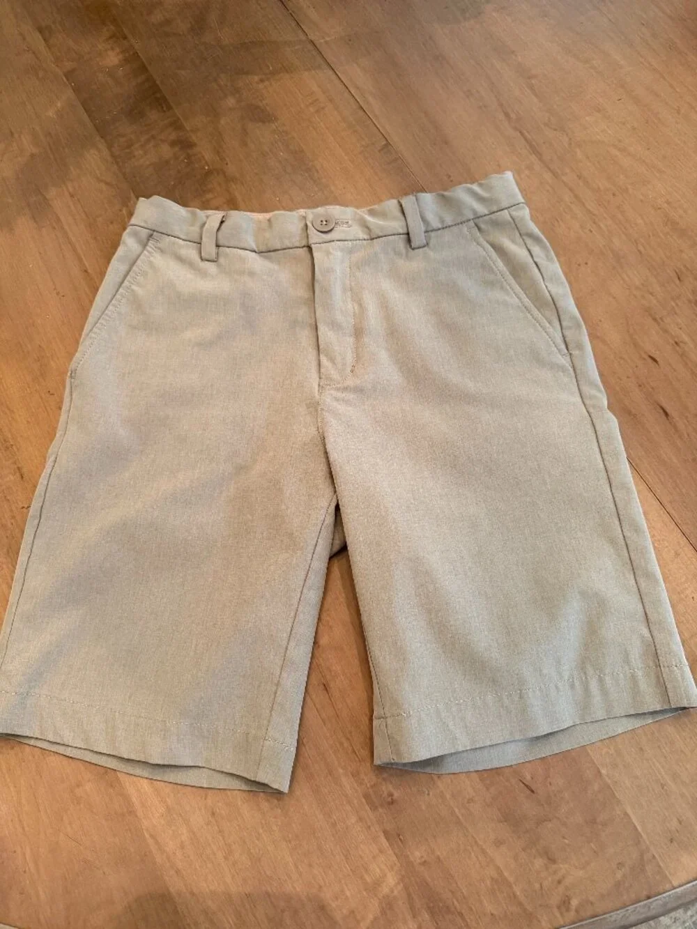 Vineyard Vines boys performance shorts